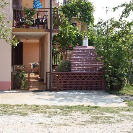 With A Parking Space - 7073 *