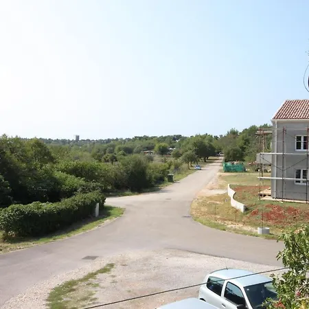 With A Parking Space - 7073 Umag