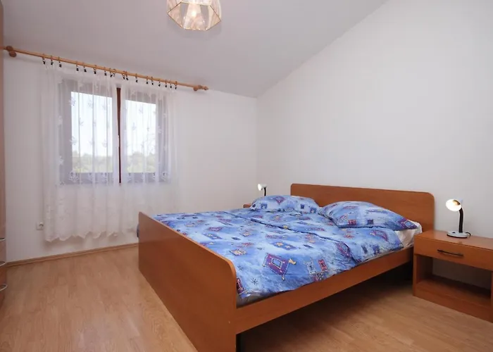 With A Parking Space - 7073 *