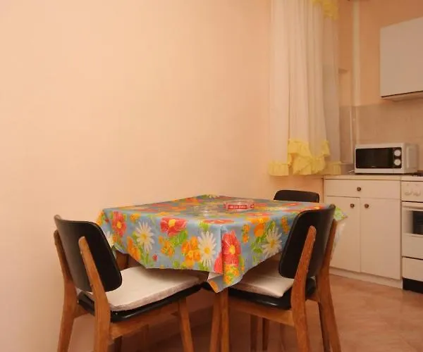 Apartamento With A Parking Space - 7073 *